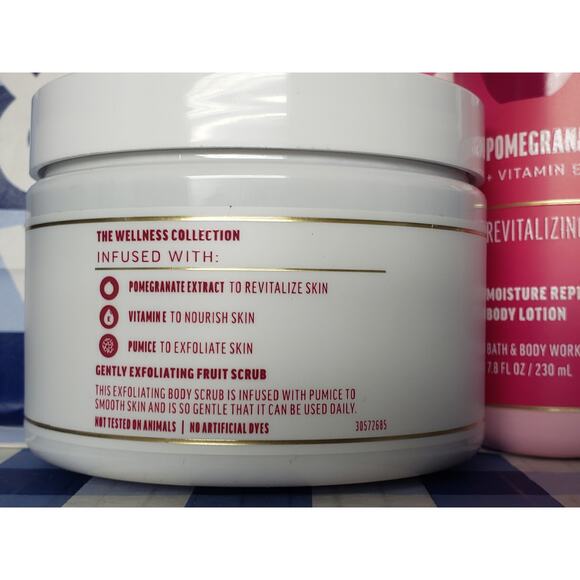 BBW Pomegranate Extract Exfoliating Fruit Scrub & Moisture Replenishing Lotion - Picture 2 of 3